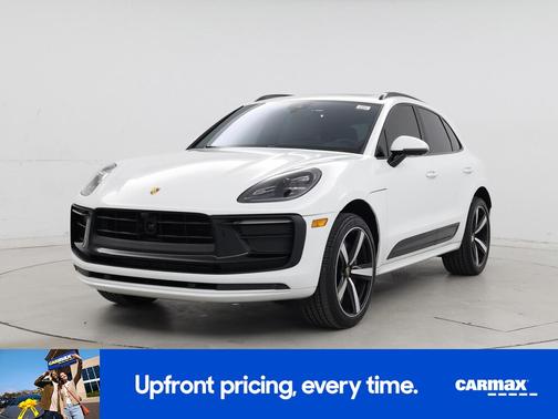 2023 Porsche Macan T
