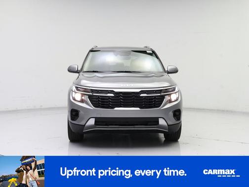Gray 2025 Kia Seltos S