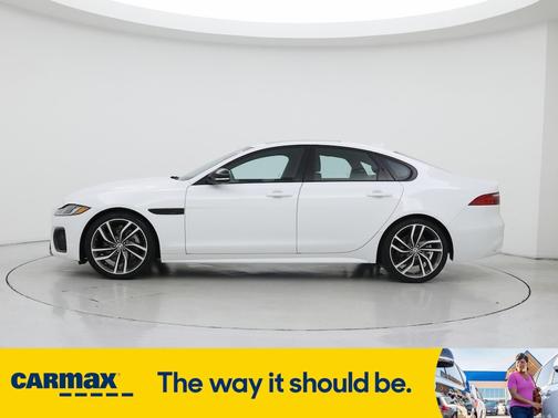2024 Jaguar XF R-Dynamic SE