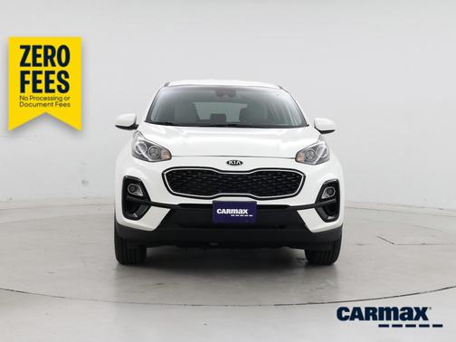 White 2022 Kia Sportage LX