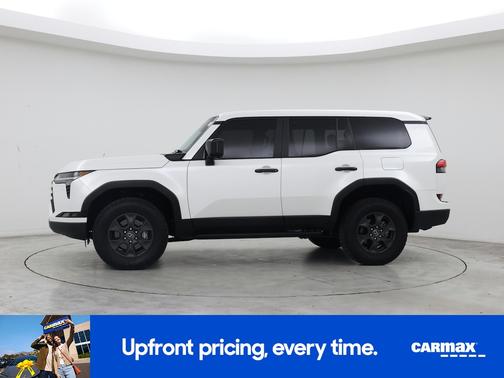 White 2024 Mitsubishi Outlander SEL