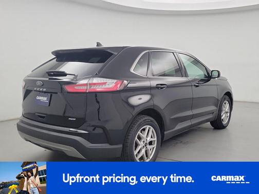 Black 2024 Ford Edge SEL