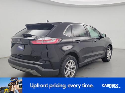 Black 2024 Ford Edge SEL
