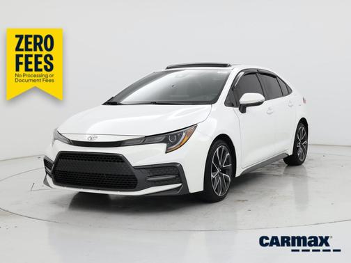 White 2022 Toyota Corolla SE