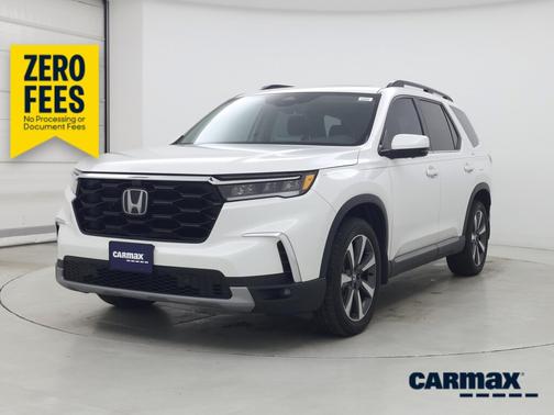 White 2024 Honda Pilot Elite
