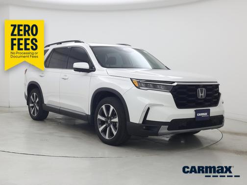 White 2024 Honda Pilot Elite