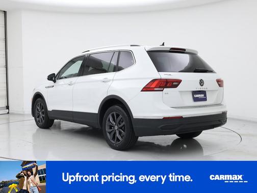 White 2022 Volkswagen Tiguan SE