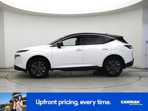 White 2025 Nissan Murano SL