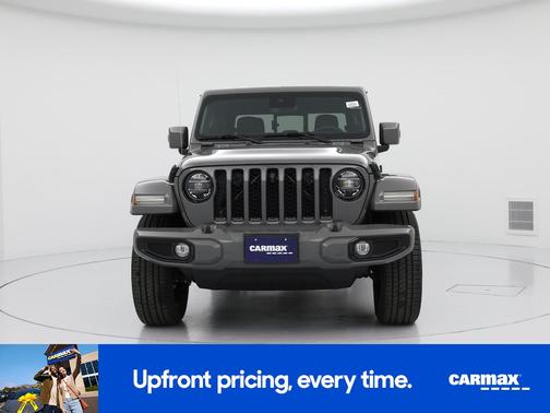 Gray 2022 Jeep Gladiator High Altitude