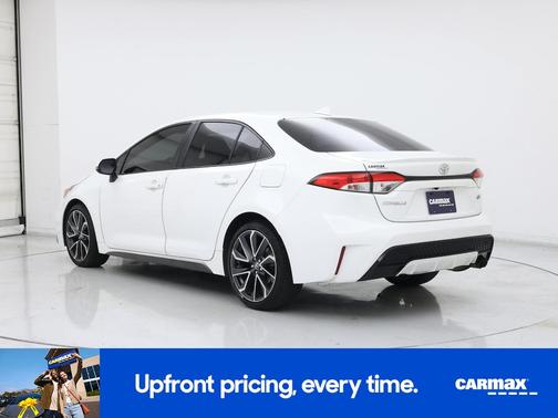 White 2020 Toyota Corolla SE