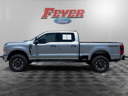 ICONIC SILVER 2023 Ford F-250 XL