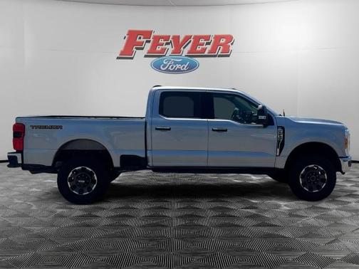 ICONIC SILVER 2023 Ford F-250 XL