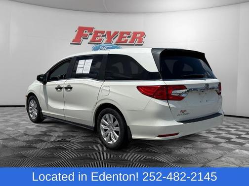 White 2019 Honda Odyssey LX