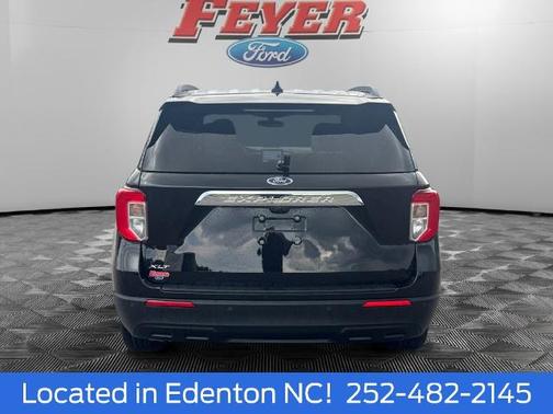 AGATE BLACK METALLIC 2024 Ford Explorer XLT