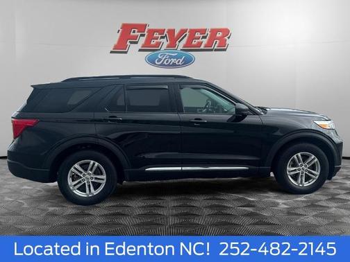 AGATE BLACK METALLIC 2024 Ford Explorer XLT