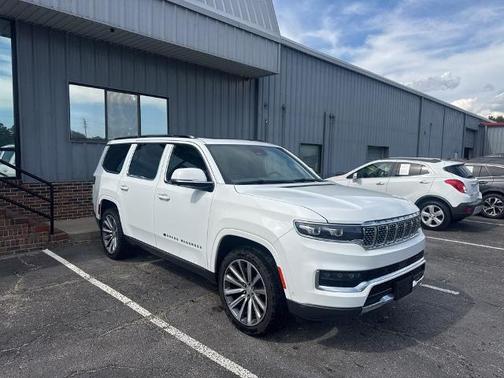 Bright White Clearcoat 2022 Jeep Grand Wagoneer SERIES II
