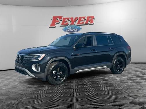 2024 Volkswagen Atlas 2.0T PEAK EDITION SEL