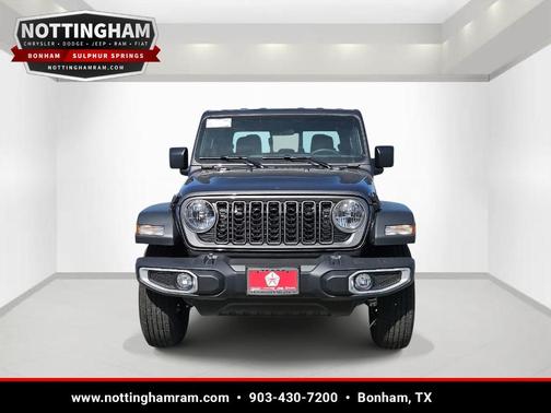 Granite Crystal Clearcoat Metallic 2026 Jeep Gladiator Sport