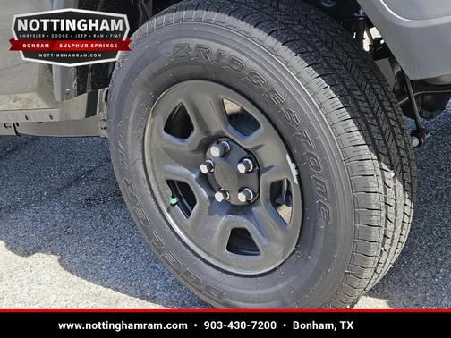 Granite Crystal Clearcoat Metallic 2026 Jeep Gladiator Sport