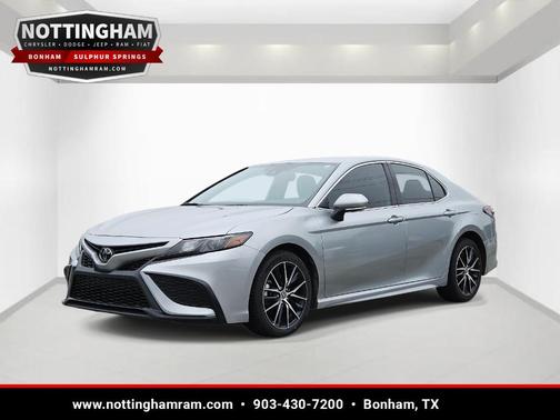 Celestial Silver Metallic 2024 Toyota Camry SE