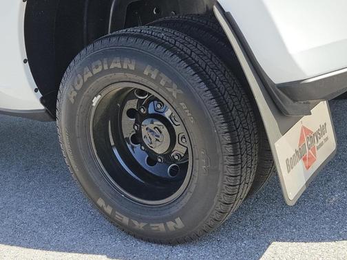 Bright White Clearcoat 2026 RAM 3500 Big Horn