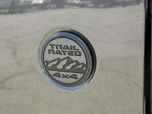 Granite Crystal Clearcoat Metallic 2025 Jeep Gladiator Sport