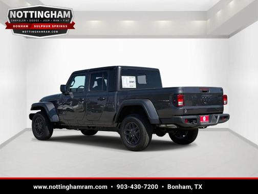 Granite Crystal Clearcoat Metallic 2025 Jeep Gladiator Sport
