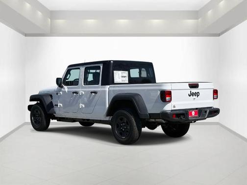 Bright White Clearcoat 2026 Jeep Gladiator Sport