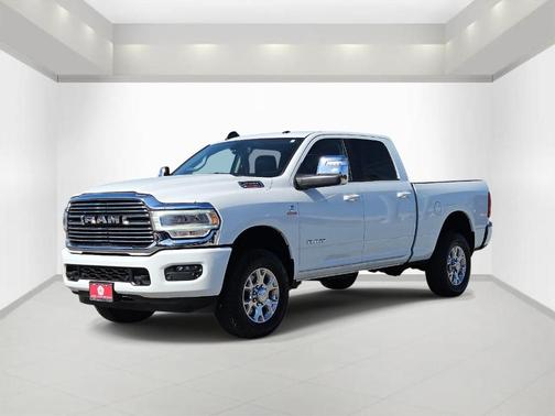 Bright White Clearcoat 2024 RAM 2500 Laramie