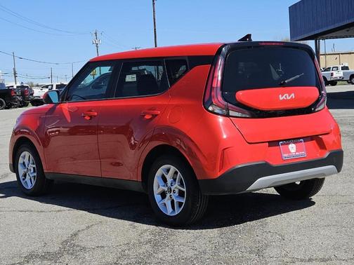 2023 Kia Soul LX