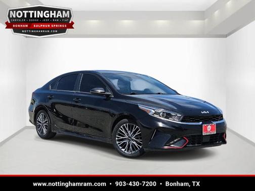 Aurora Black Pearl 2023 Kia Forte GT-Line