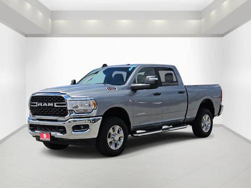 Billet Silver Metallic Clearcoat 2024 RAM 2500 Big Horn