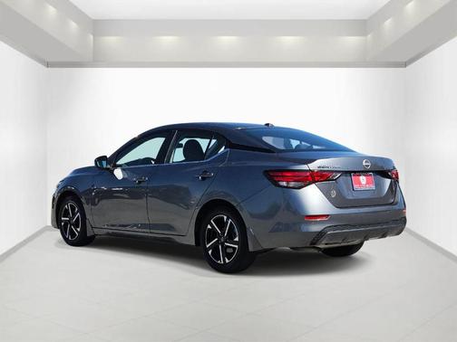 Gun Metallic 2024 Nissan Sentra SV