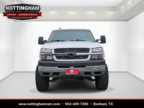Summit White 2004 Chevrolet Silverado 2500 LS H/D Crew Cab