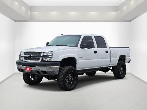 Summit White 2004 Chevrolet Silverado 2500 LS H/D Crew Cab