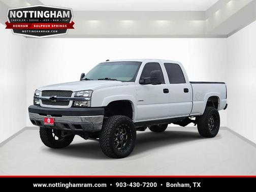 Summit White 2004 Chevrolet Silverado 2500 LS H/D Crew Cab