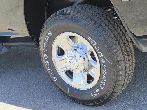 Diamond Black 2026 RAM 2500 Tradesman