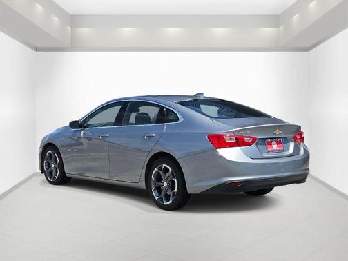 Sterling Gray Metallic 2024 Chevrolet Malibu LT
