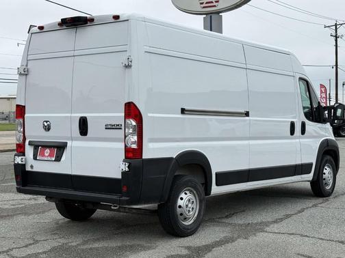 Bright White Clearcoat 2023 RAM ProMaster 2500 High Roof