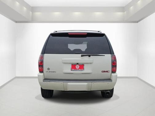 White Diamond Tri-Coat 2013 GMC Yukon Denali