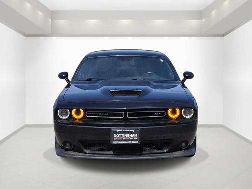 Pitch Black Clearcoat 2022 Dodge Challenger GT