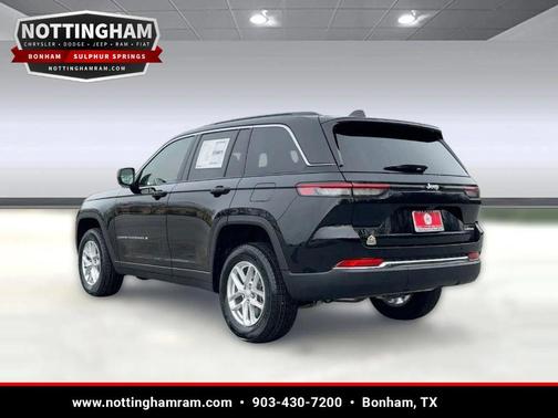 Diamond Black 2025 Jeep Grand Cherokee Laredo X