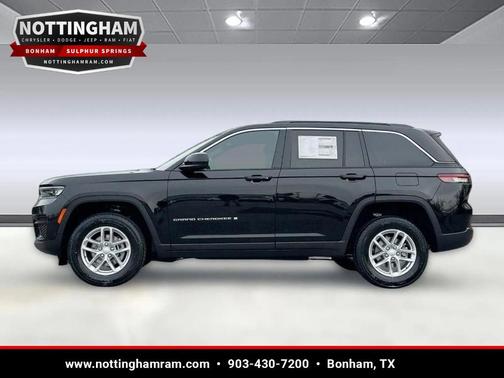 Diamond Black 2025 Jeep Grand Cherokee Laredo X