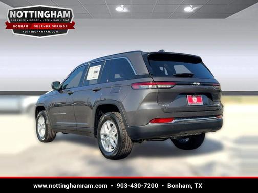 Metallic 2025 Jeep Grand Cherokee Laredo X