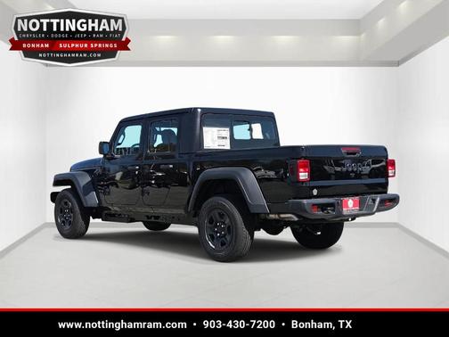 Black Clearcoat 2026 Jeep Gladiator Sport