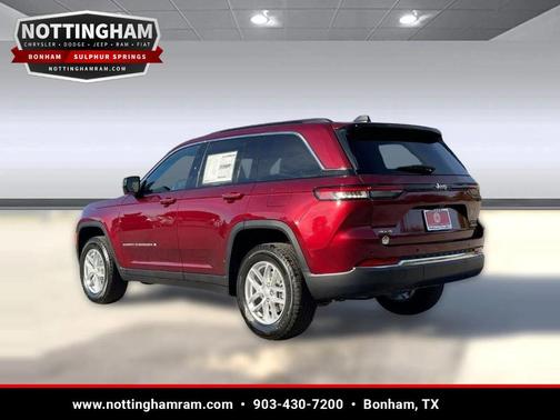 Velvet Red Pearlcoat 2025 Jeep Grand Cherokee Laredo X