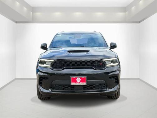 DB Black Clearcoat 2026 Dodge Durango GT Plus HEMI V8