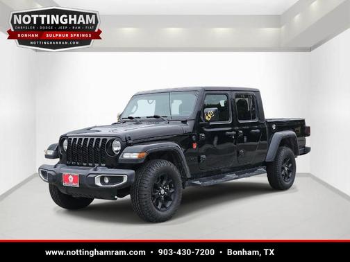 Black Clearcoat 2022 Jeep Gladiator Sport
