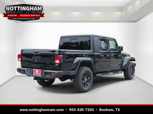 Black Clearcoat 2022 Jeep Gladiator Sport