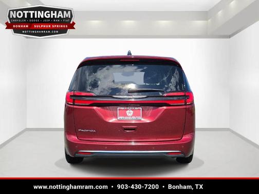 Velvet Red Pearlcoat 2023 Chrysler Pacifica Touring-L